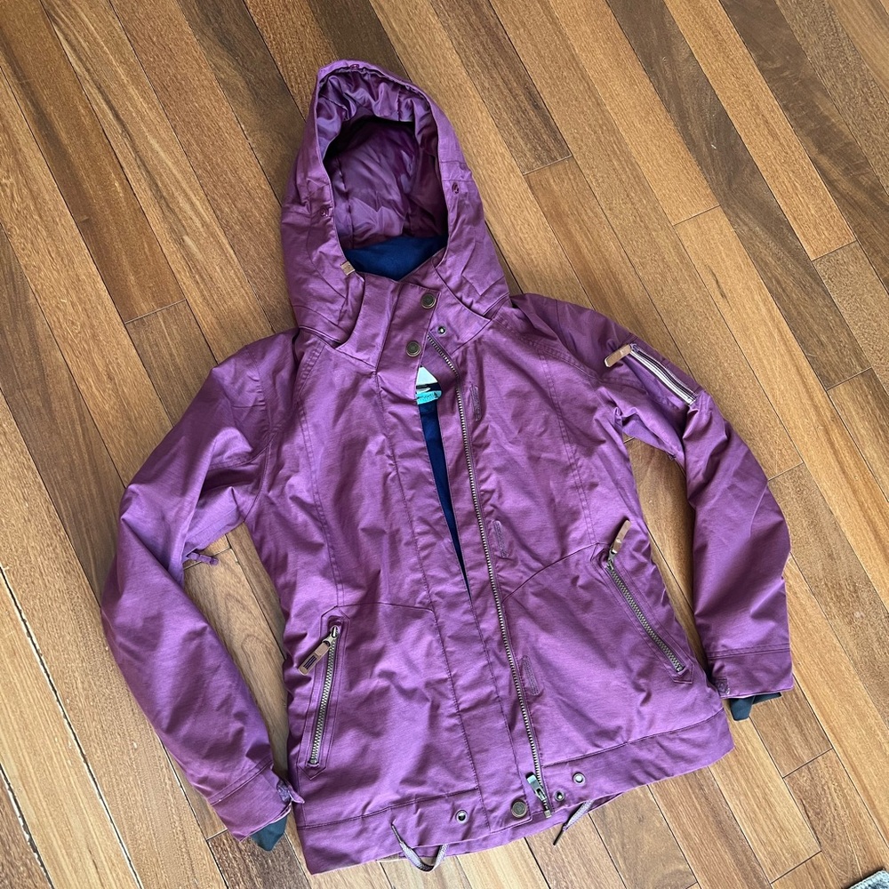 Roxy Meade Ski Jacket: Wine, Size Small - Excellent condition!